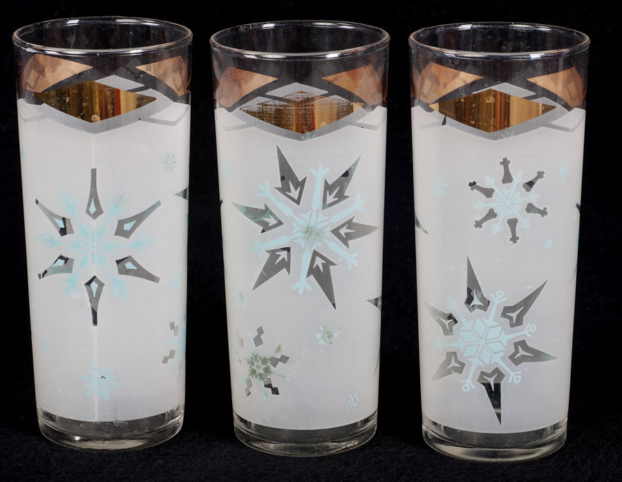 http://www.peaydesigns.com/images/Glasses%20-%20Tom%20Collins%20-%20Frosted%20Snowflakes%20-%20Set%20of%203.jpg