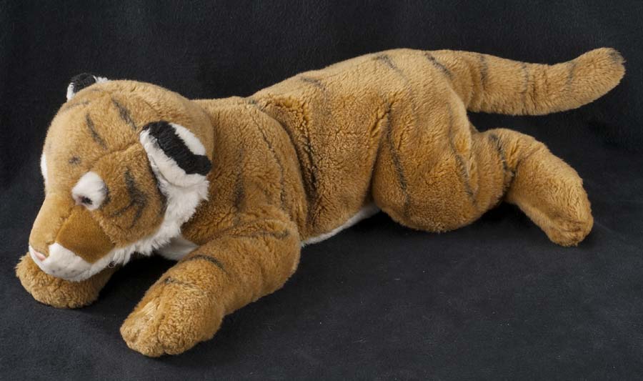 Toys R Us Animal Alley Tiger 26\